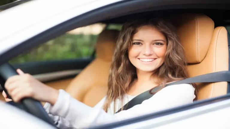 Should I Take Manual Or Automatic Car Driving Lessons?