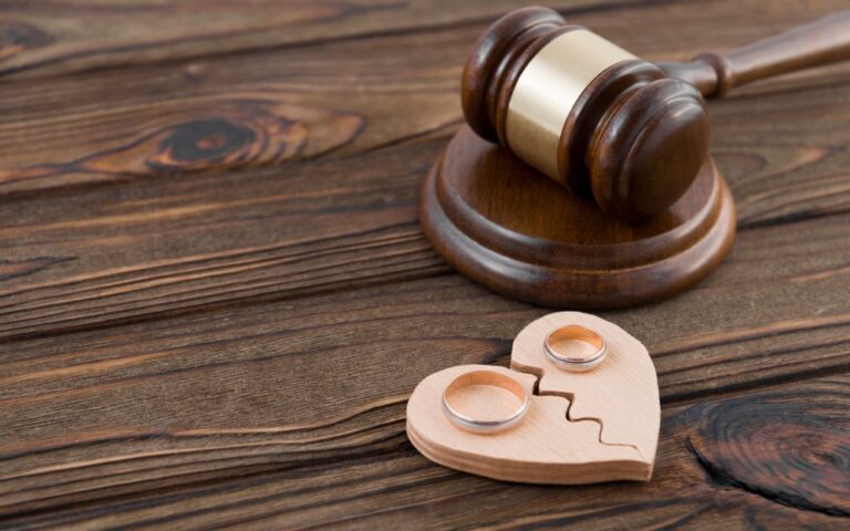 How do I know if a divorce lawyer is good?